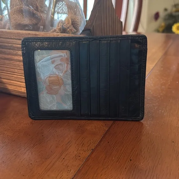 Hobo Euro Slide Card Case in polished black leather - Picture 2 of 8